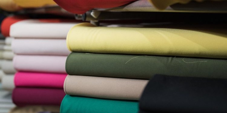 Kadın Giyimde En Çok Tercih Edilen Kumaş Türleri