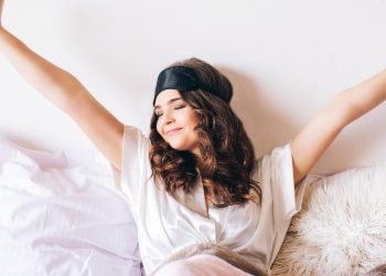 Sıcaklarda Rahat Edebileceğiniz En Güzel Yazlık Pijama Takımları…