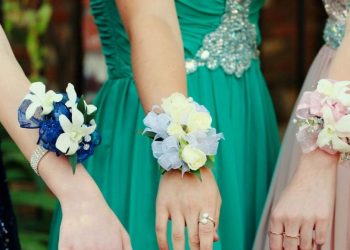 Balo Kombinleri: Şıklığınızı Konuşturun…